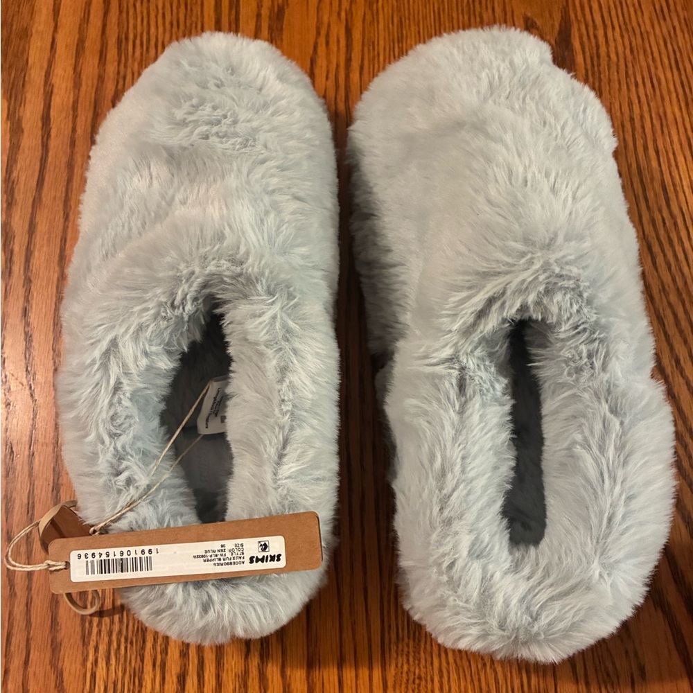SKIMS Faux Fur Slippers